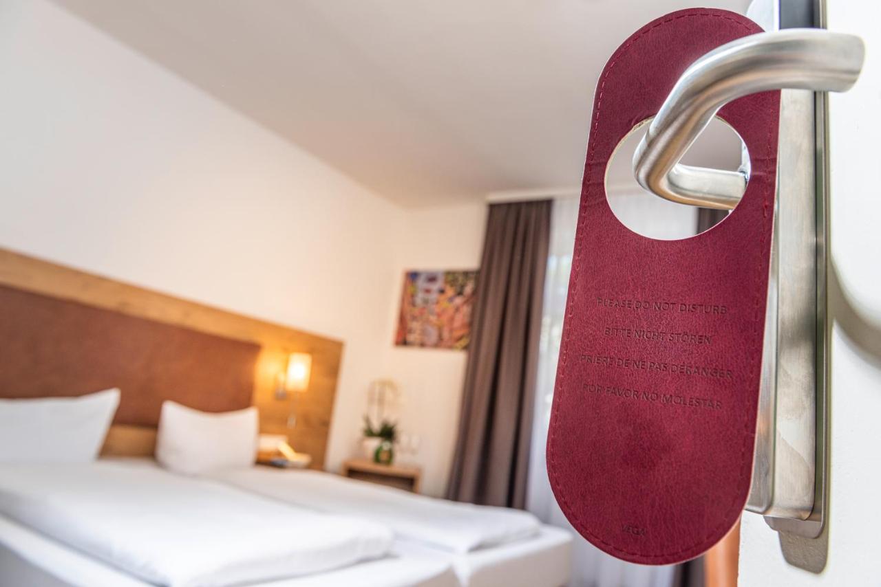 Ratskeller Lauda Hotell Exteriör bild