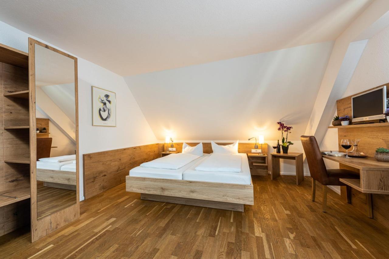 Ratskeller Lauda Hotell Exteriör bild