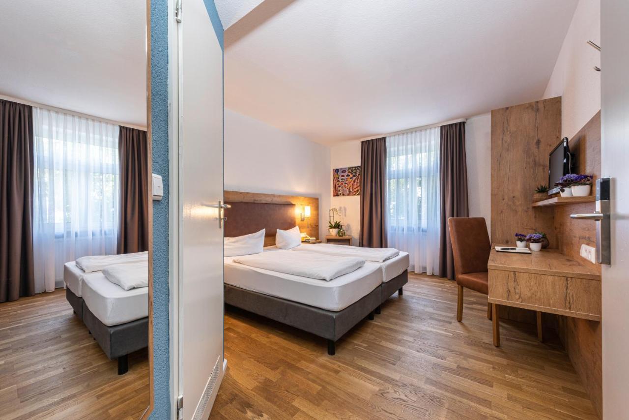 Ratskeller Lauda Hotell Exteriör bild